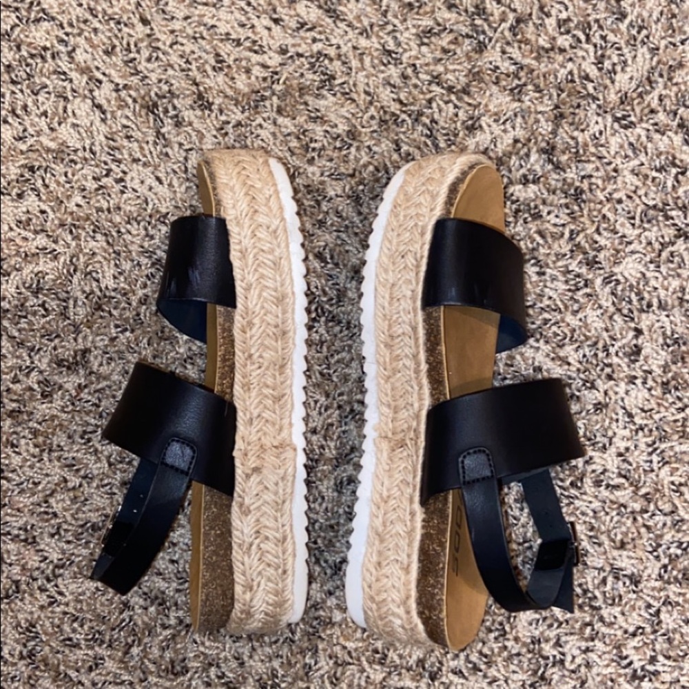 Shoes - Picture 3 of 3